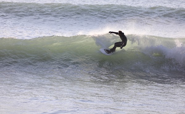 愛好者が詰め掛ける十勝屈指のサーフスポット